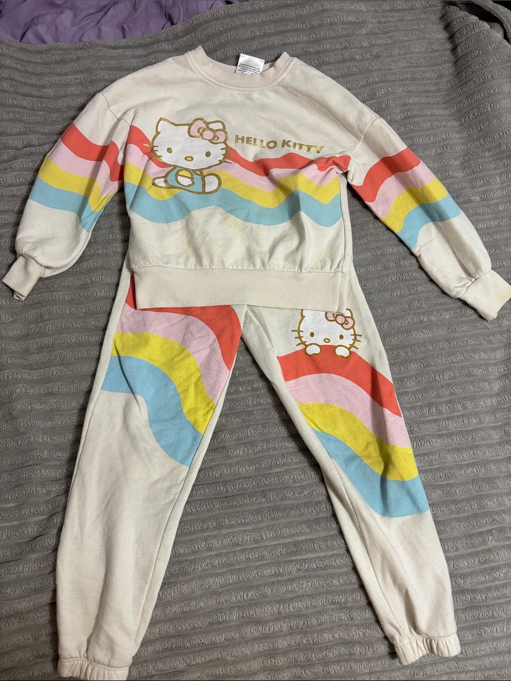 Hello Kitty Cream Sweatsuit size 4-5 (XS)